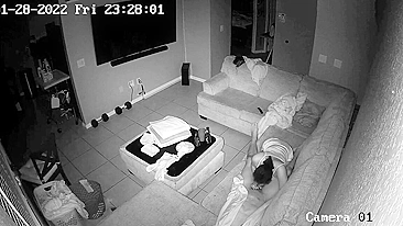 Parents watch their daughter blowing her boyfriend on a hidden cam while they're away