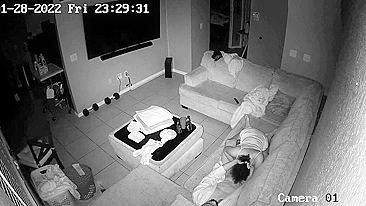 Parents watch their daughter blowing her boyfriend on a hidden cam while they're away