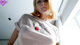 Fuckin' Stepsis Gets Banged on Parents' Bed and Takes it up the Ass