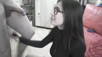 Stepmom's slutty stepsis wanna get her pussy licked and fucked by big daddy's cock!