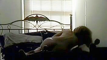 Blonde Cowgirl Hidden Cam Orgasm in Homemade Amateur Porn