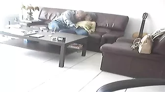 MILF Mom Hidden Cam Blowjob & Fuck with Boyfriend in Living Room