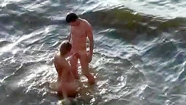 Exhibitionist Amateur Spies on Public Anal Action at the Beach