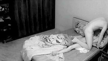 Blonde Bombshell Hidden Cam Amateur Fuck Session