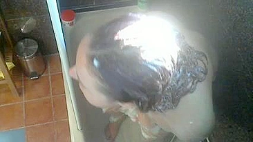 Massive BBW Masturbates with Hidden Cam & Cums like Crazy!