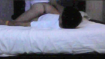 Amateur Cowgirl Rides Big Butt on Hidden Cam