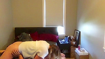 Chubby Amateur Couple Hidden Cam Blowjob & Doggy Style Fuck with Moaning