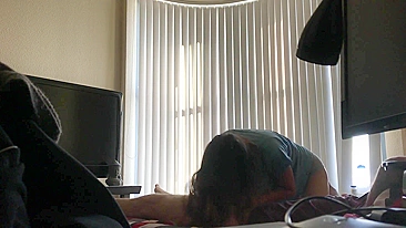 Amateur Asian Girl Gets Proper Fucking on Hidden Cam