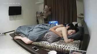 Brunette Girlfriend Hidden Cam Amateur Sex