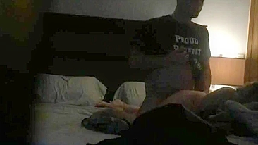 MILF Blows Amateur Hidden Cam Mom in Homemade Porn