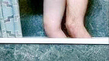 Gym GF Shower Sex with Amateur Brunette Eating Pussy & Moaning in Homemade Porn