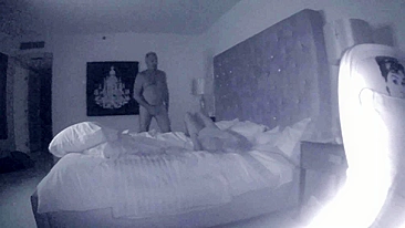 Mature Blonde Secret Bowjob Cam Show