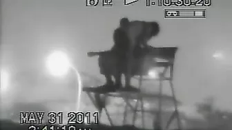 Exposed on the Beach - Amateur Hidden Cam Porn at Memorial Day