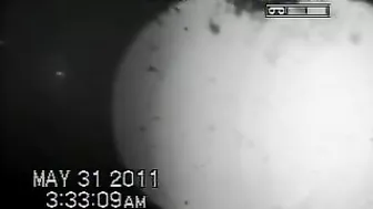 Exposed on the Beach - Amateur Hidden Cam Porn at Memorial Day