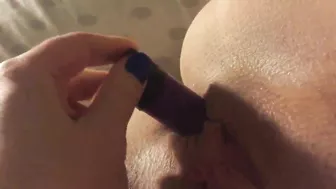 Horny Wife Solo Masturbation with Vibrator & Dildo / Amateur Homemade Porn