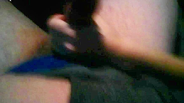 Amateur Girlfriend Fingers Shaved Pussy in Homemade Masturbation Video