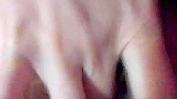 Amateur Fingering Her Wet Pussy to Orgasm / Homemade Masturbation Selfie