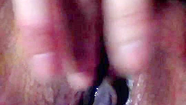 Amateur Fingering Her Wet Pussy to Orgasm / Homemade Masturbation Selfie