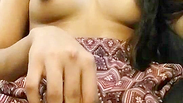Amateur Asian Masturbates with Dildo & Homemade Video