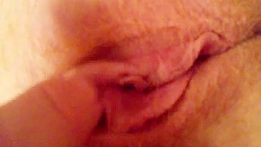 Redhead Masturbates with Hairy Pussy in Amateur Homemade Video