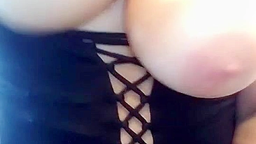 Massive MILF Fingers Huge Tits in Homemade Porn