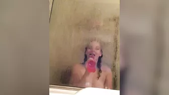 Homemade Masturbation with Sex Toys in Shower / XXX Amateur