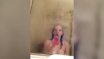 Homemade Masturbation with Sex Toys in Shower / XXX Amateur