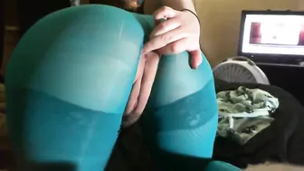 Amateur Pornstar Masturbates with Dildo in Ripped Nylon Stockings