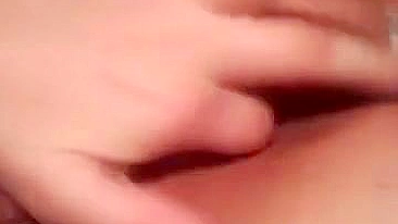 Masturbating with Big Lips & Squirting - Amateur Homemade