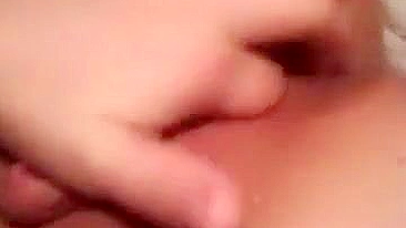 Masturbating with Big Lips & Squirting - Amateur Homemade