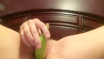 Homemade Masturbation with Hairy Pussy & Dildo / Amateur Nik1