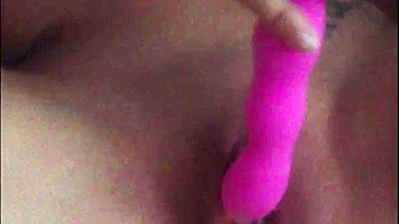 Amateur Kim Homemade Masturbation with Dildos & Squirting Sex Toys