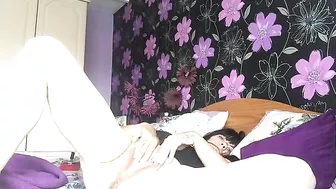 MILF Mom Fingered Herself in Homemade Porn