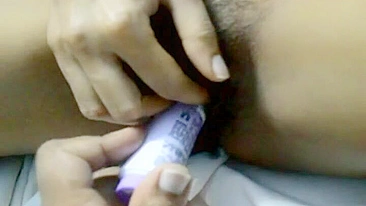Amateur Masturbates with Hairy Pussy & Dildo in XXX Homemade Video