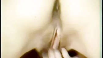 Amateur MILF with Big Tits Fingerings Hairy Pussy in Homemade Masturbation