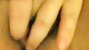 Masturbation Latina Style - Amateur BBW Fingered Homemade