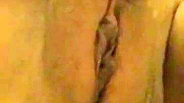 Masturbation Latina Style - Amateur BBW Fingered Homemade