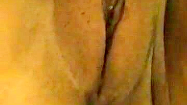 Masturbation Latina Style - Amateur BBW Fingered Homemade