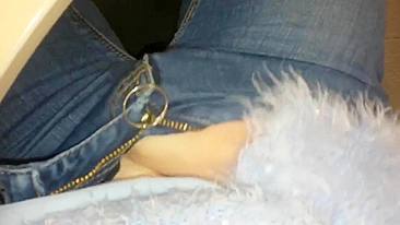 Masturbating in Jeans at Work - Amateur Finger Play