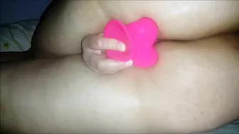 MILF Masturbates with Pink Dildo in Homemade Amateur Video