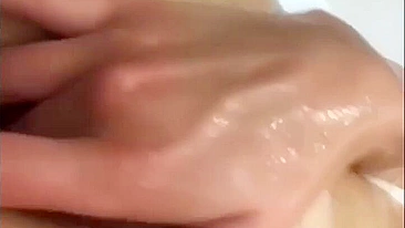 Solo Masturbation by Young Girlfriend in Bathtub