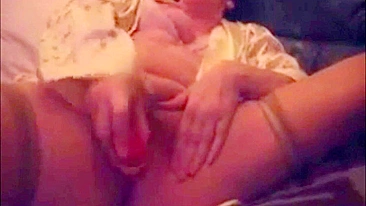 Mature Granny Dildo Masturbation Orgasm - Amateur Homemade Video