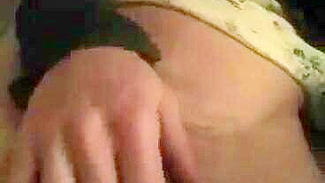 MILF Masturbates Amateur Finger Porn with Homemade Bliss