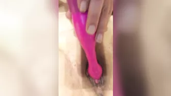 MILF Masturbates with New Dildo and Vibrator in Homemade Porn!