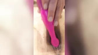 MILF Masturbates with New Dildo and Vibrator in Homemade Porn!