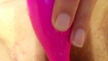MILF Masturbates with New Dildo and Vibrator in Homemade Porn!