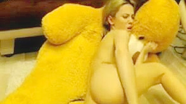 Blonde Babe Sensual Dildo Orgasm on Webcam
