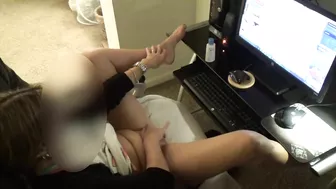 Amateur Fingering and Masturbation Webcam Orgasm