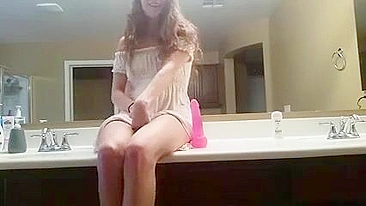 Amateur Babe Dildo Ride in Mirror Leads to Epic Orgasm!