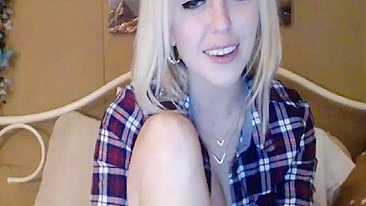 Masturbating Blonde College Babe Cums Hard with Dildo on Webcam!